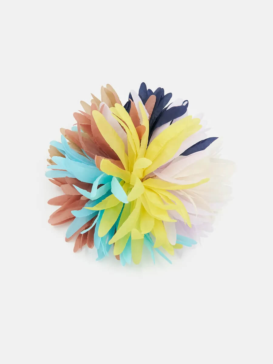 ESSENTIEL ANTWERP
Jortensia Brooch - Off White Multi