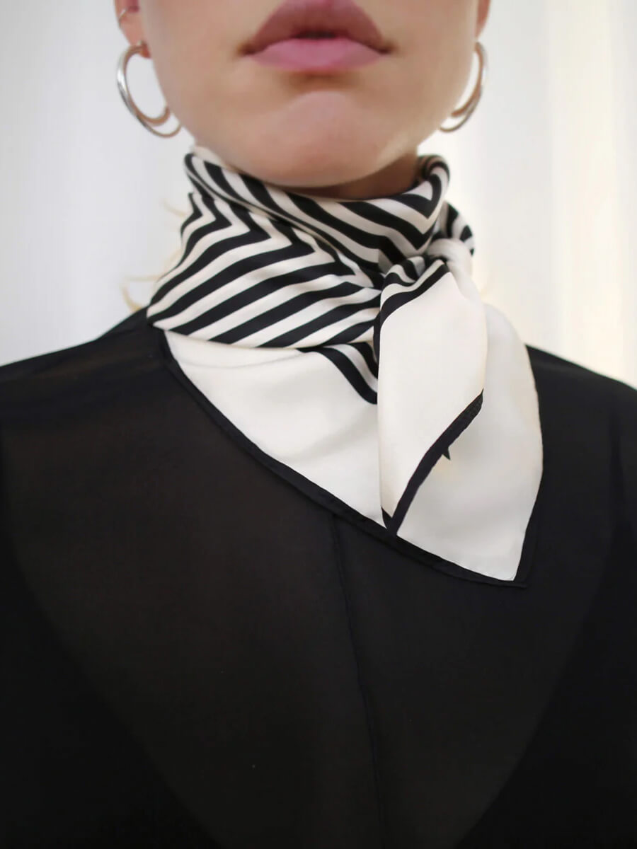 Le-Scarf-No.1-Cream-_-Black-65cm