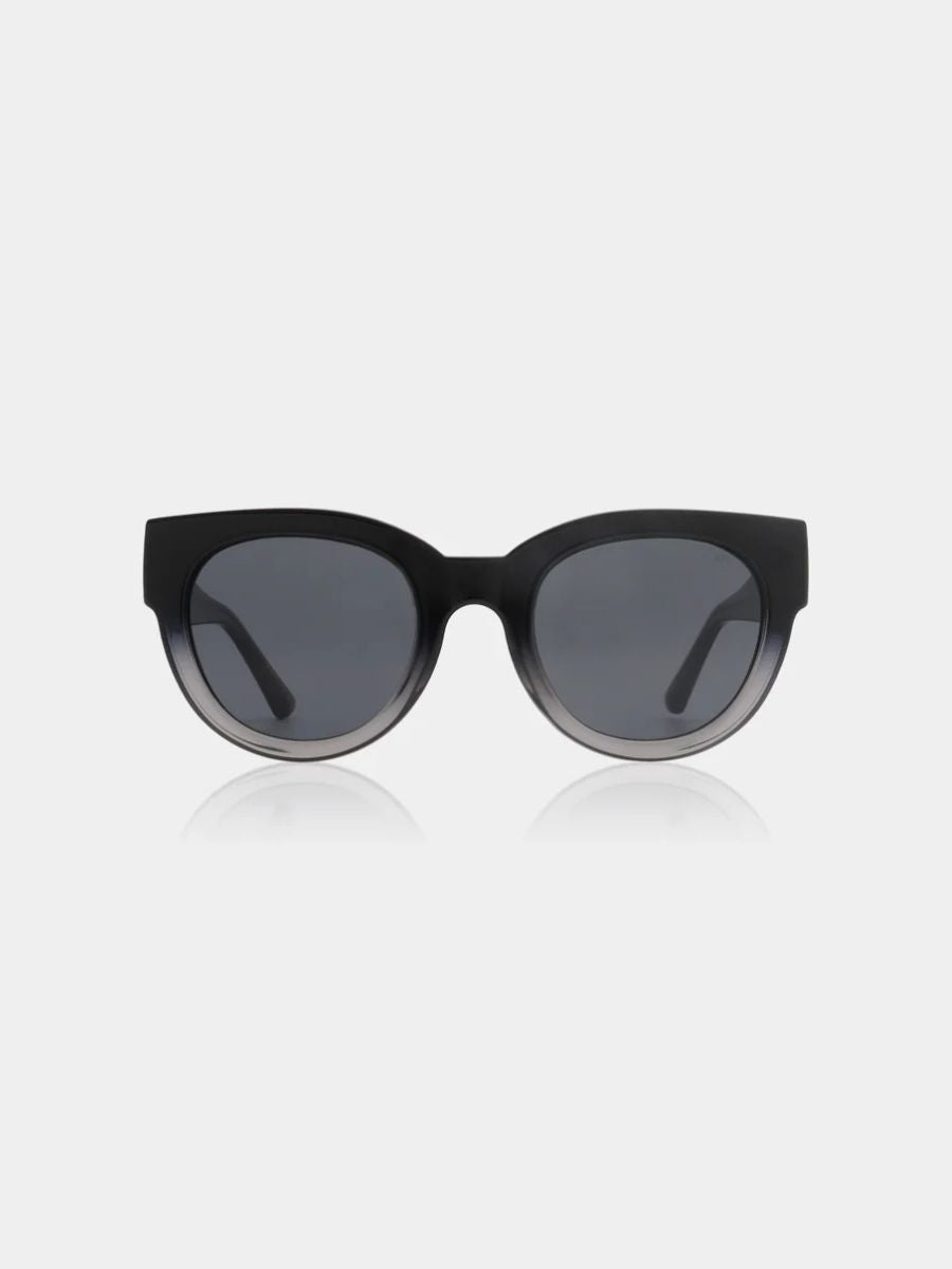 A.Kjærbede Lilly Sunglasses - Black/Grey Transparent