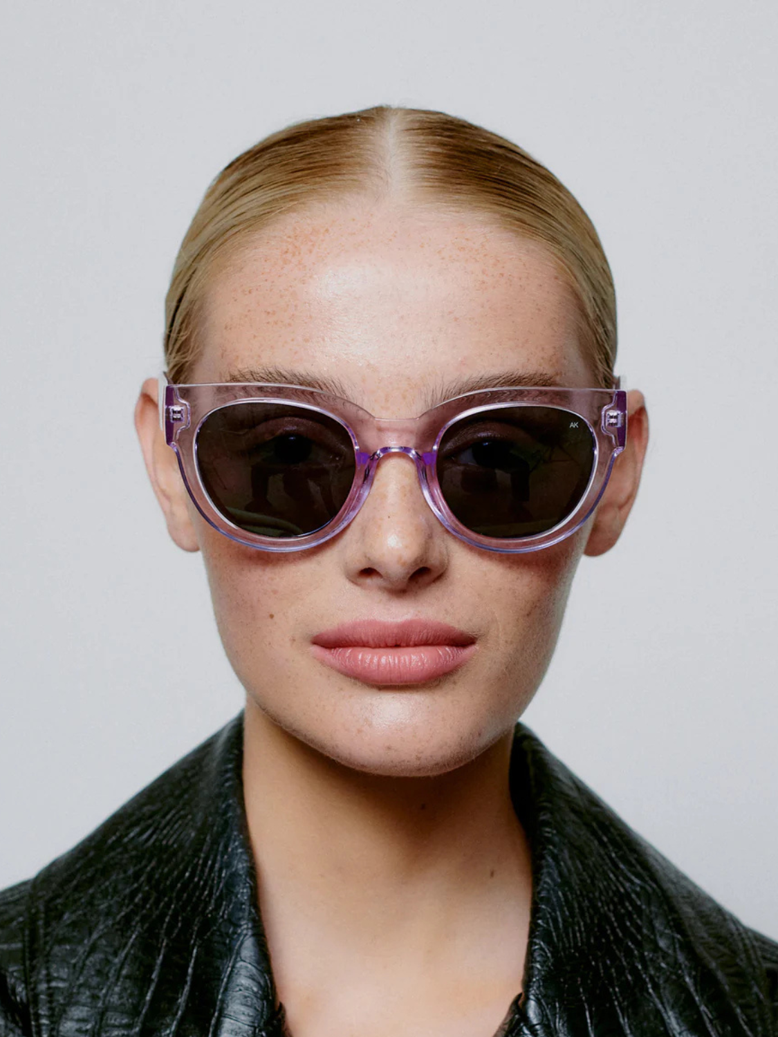 A.KJÆRBEDE Lilly Sunglasses - Lavender Transparent