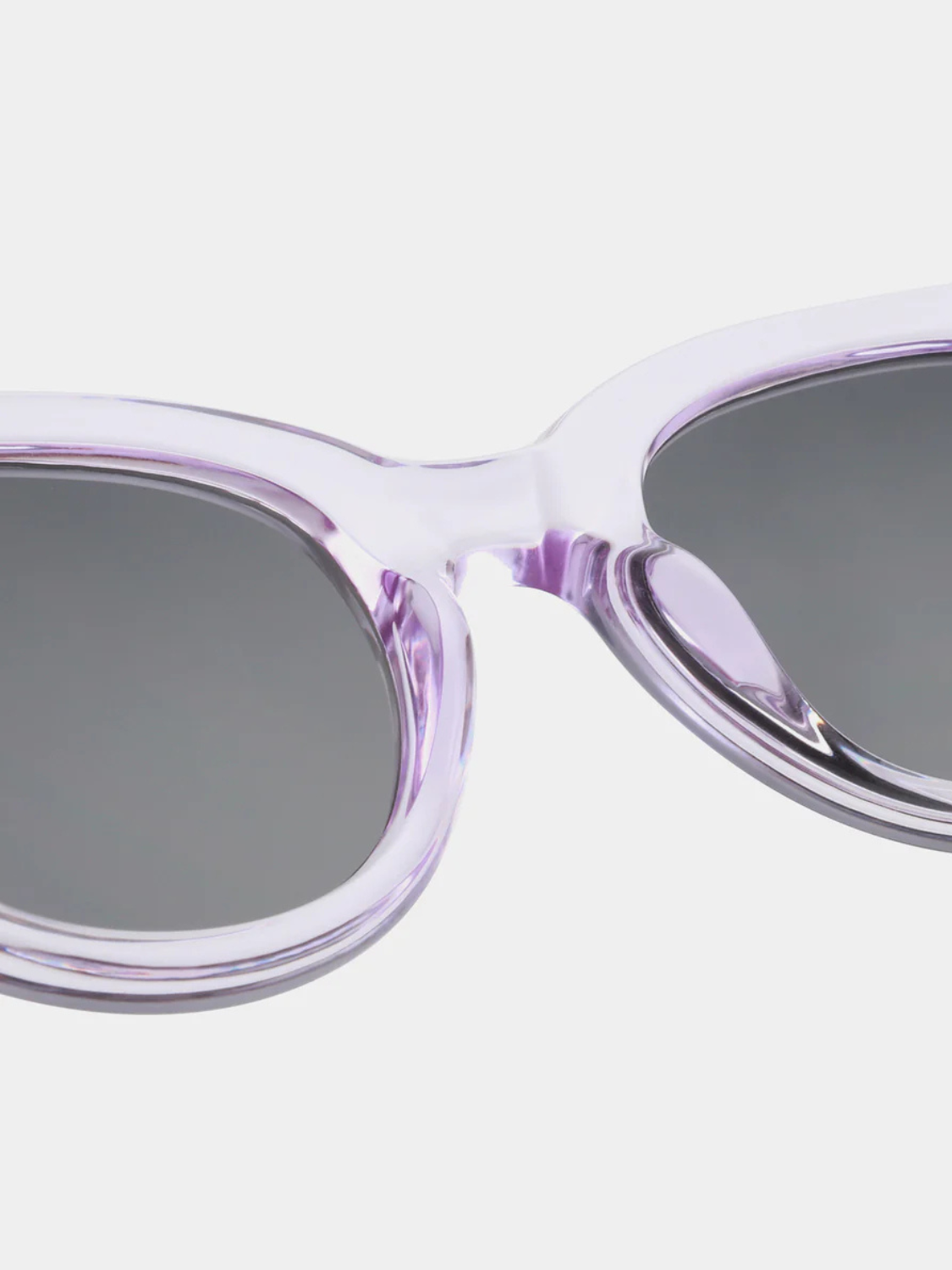 A.KJÆRBEDE Lilly Sunglasses - Lavender Transparent