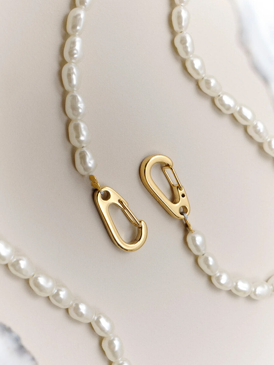 Ateljé Long Phone Cord - Pearl Drop