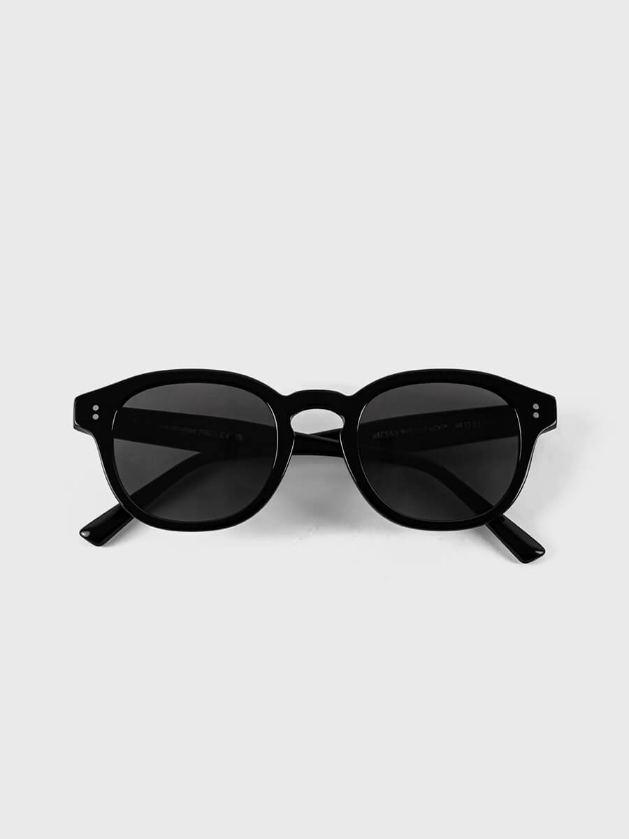 Messy-Weekend-Bille-Sunglasses-Grey-Black