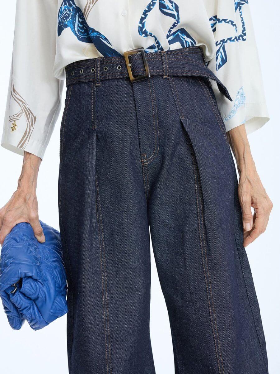 Munthe - Nanina Denim Pants zoom in of belt, front pleats and top stitch details