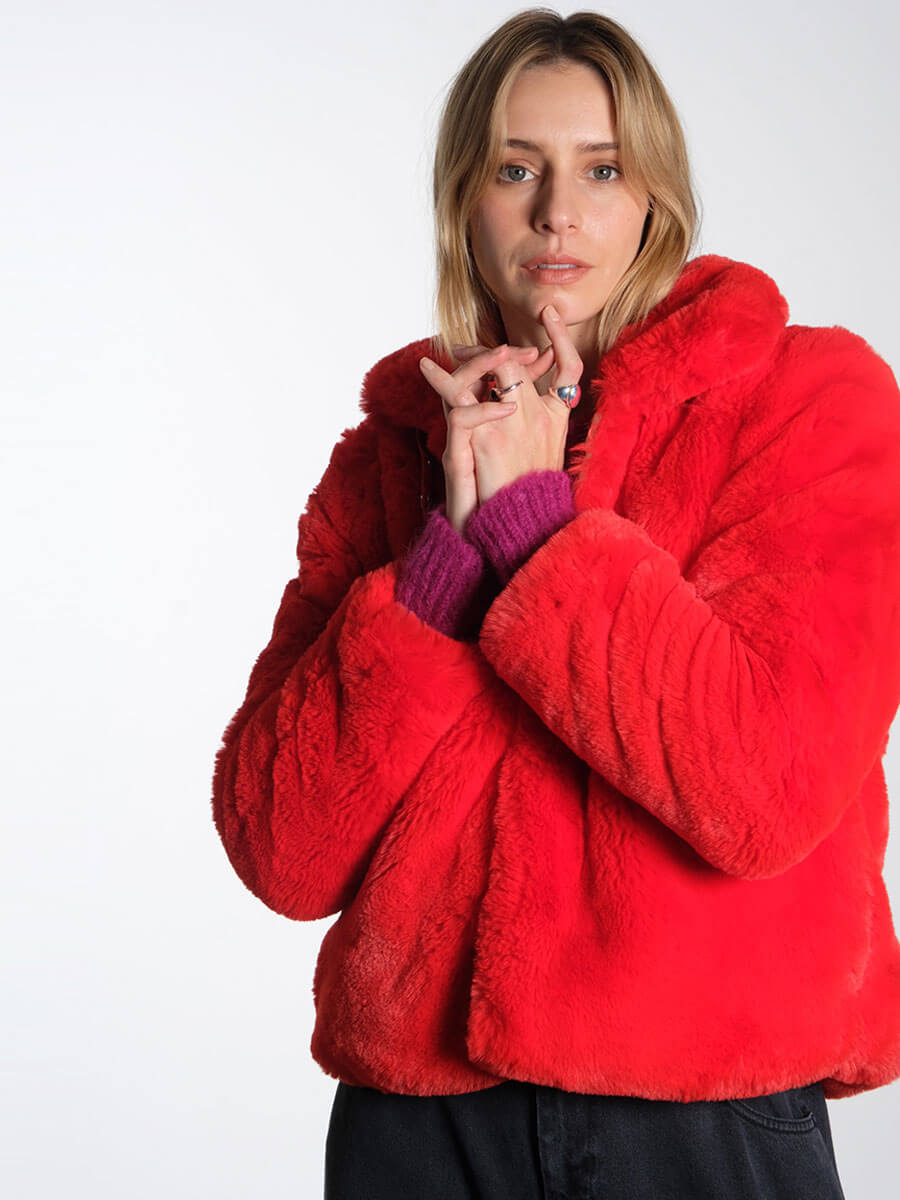 numph-nuwinda-coat-high-risk-red