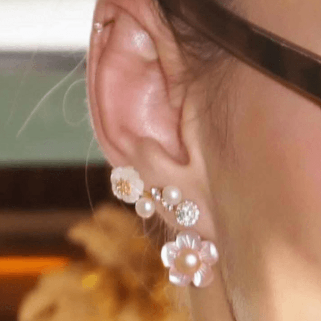 Nuni floral pearl earrings