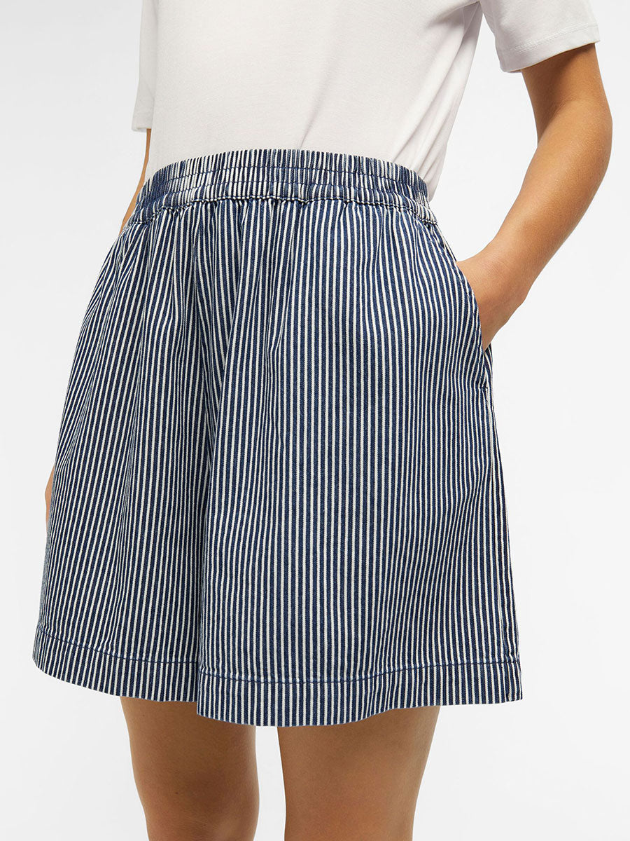 Object-Camari-Shorts