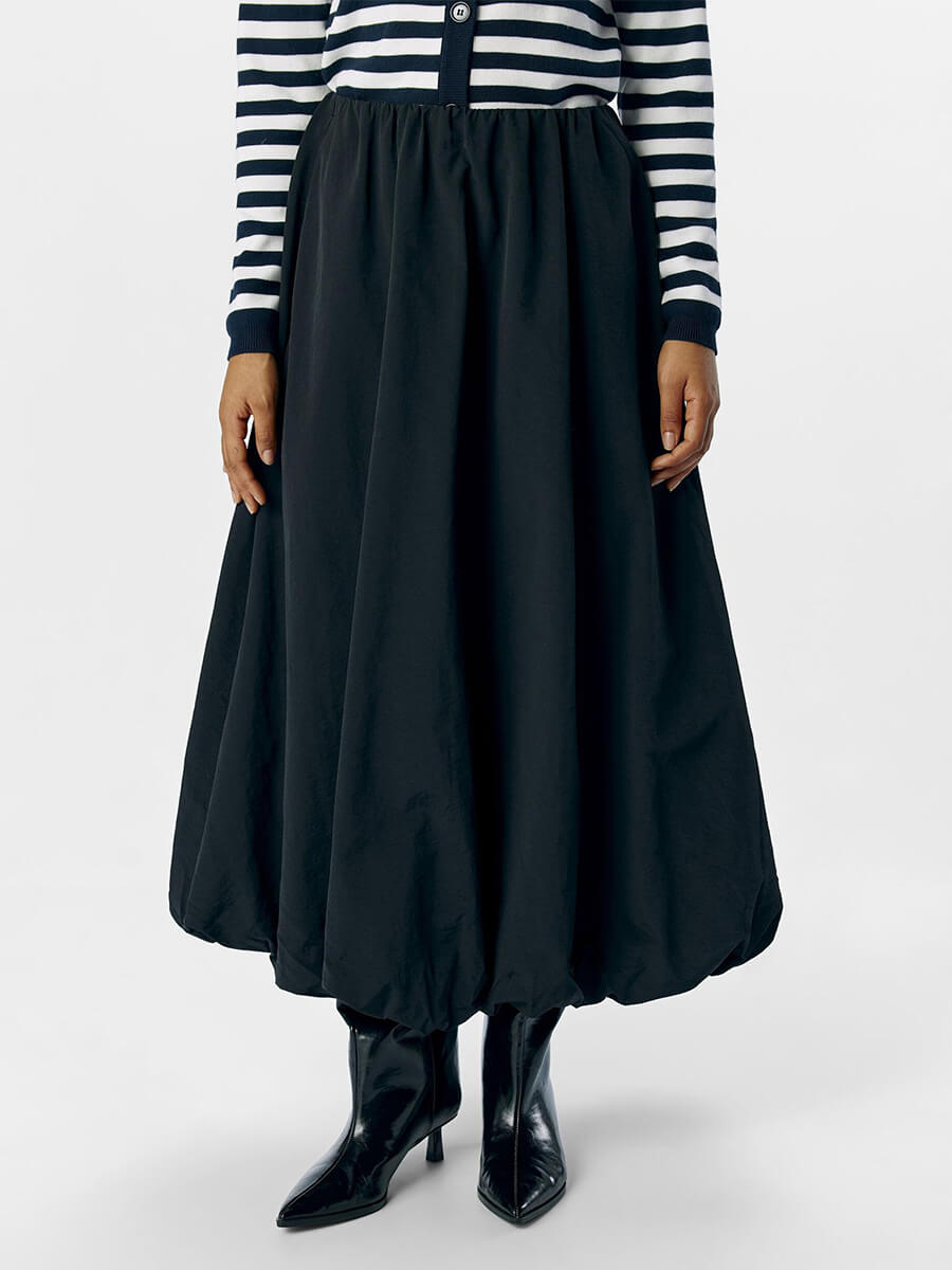 Object-OBJAlda-Balloon-Maxi-Skirt-Black