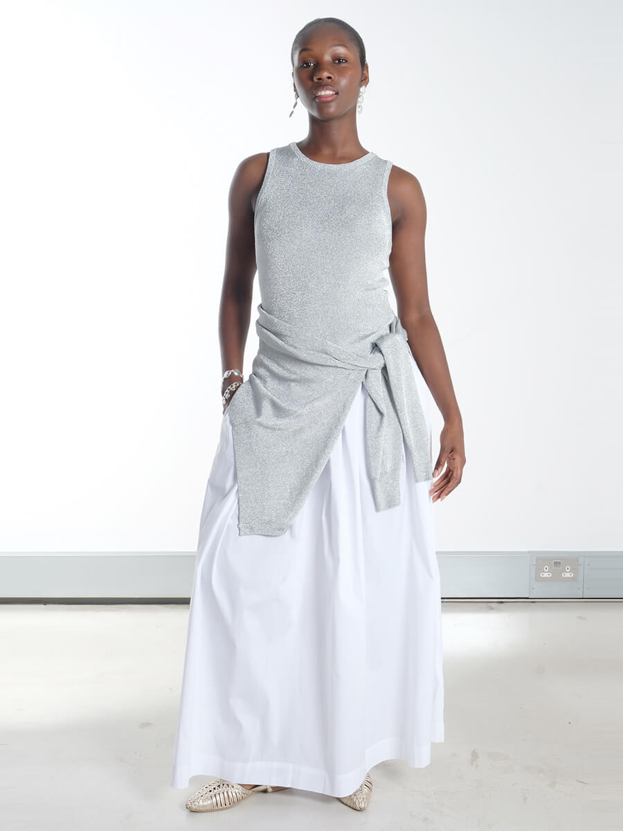 Object - Paige Skirt - White
Munthe - Parli Cardi - Silver
Munthe - Parkster Knit - Silver
