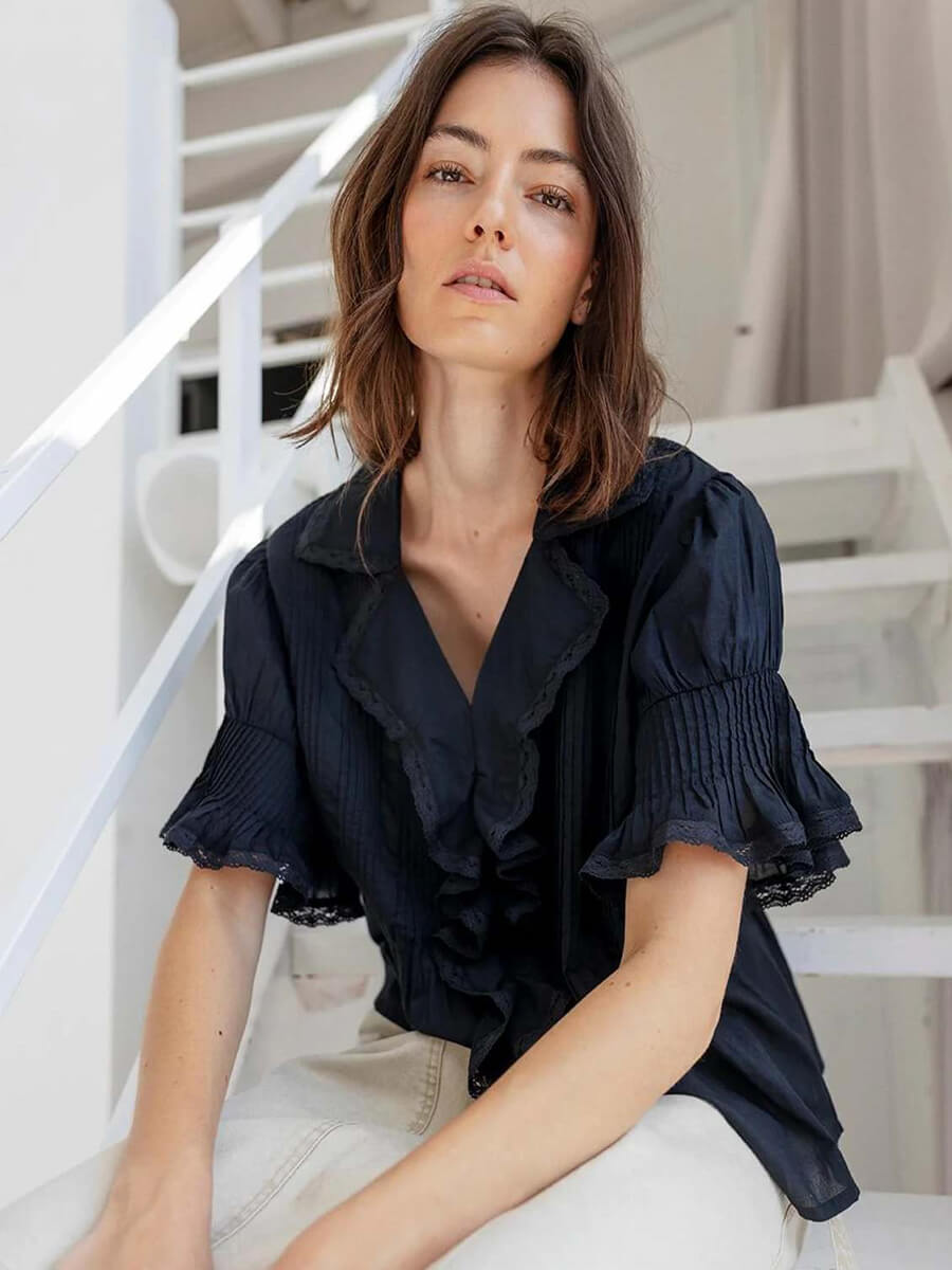 PROJECT AJ117
Gail Blouse - Black