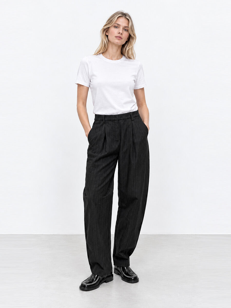 OBJECT
Paola Barrel Pants - Black Gunmetal