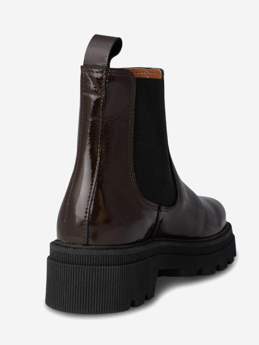 SHOE-THE-BEAR-Sanna-Chelsea-Patent-Boots-Chocolate