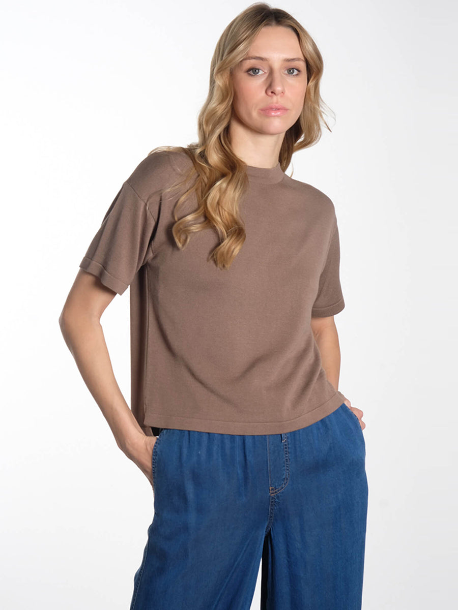 SIBIN LINNEBJERG
June T-Shirt - Mole - Numph Numiami Pants 