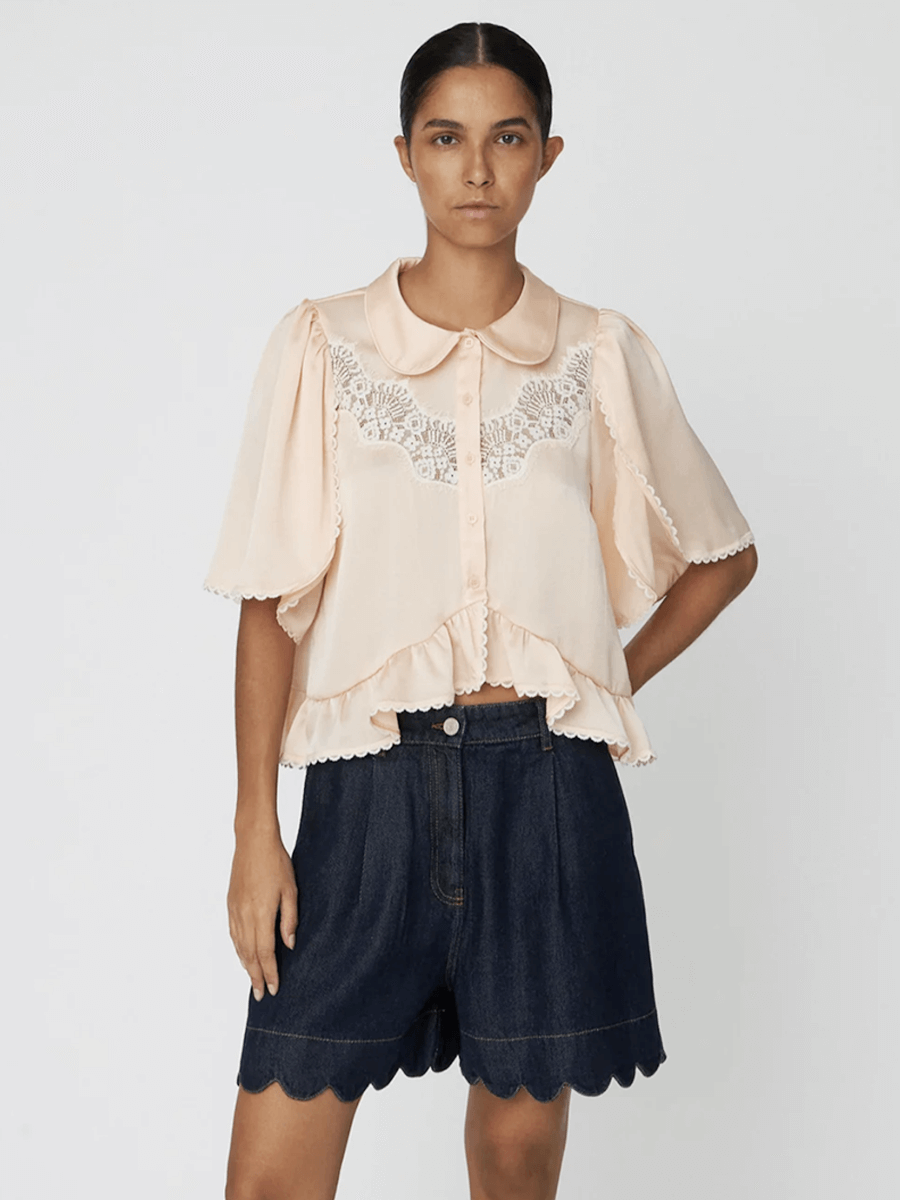 STELLA NOVA
Delicate Lace Shirt - Pale Pink