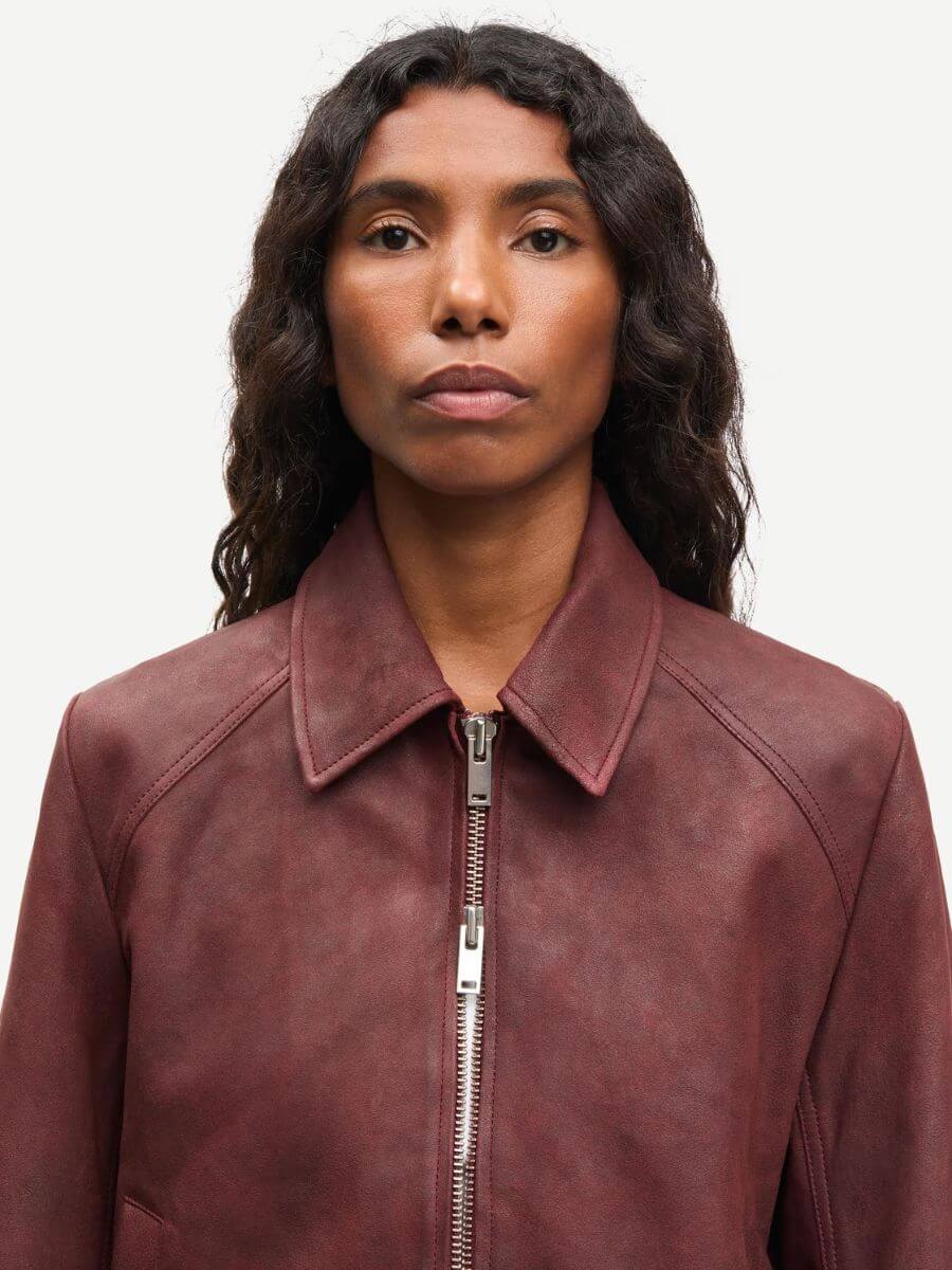Samsoe Samsoe - Sashiva Leather Jacket - Fudge close up of double zip feature