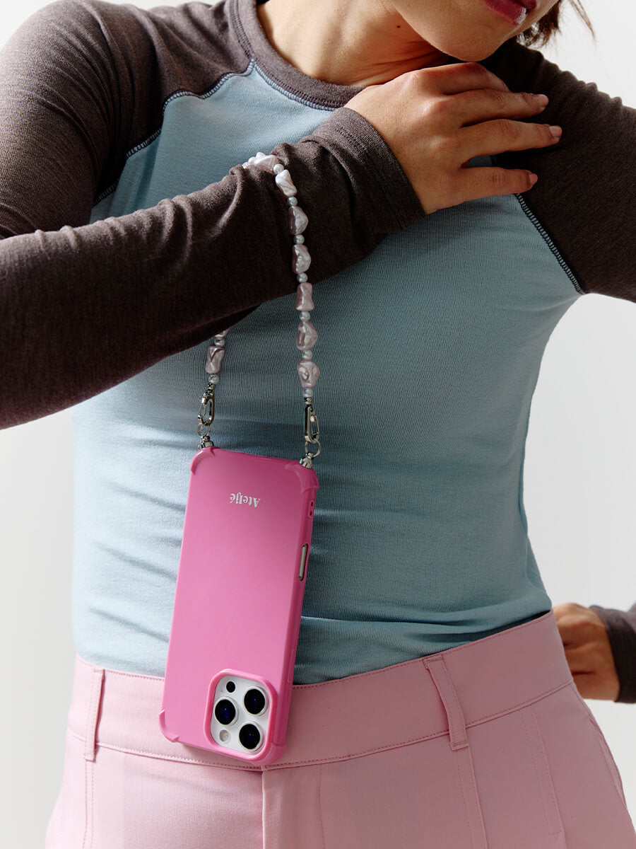 Ateljé Short Phone Cord - Pink Pearl