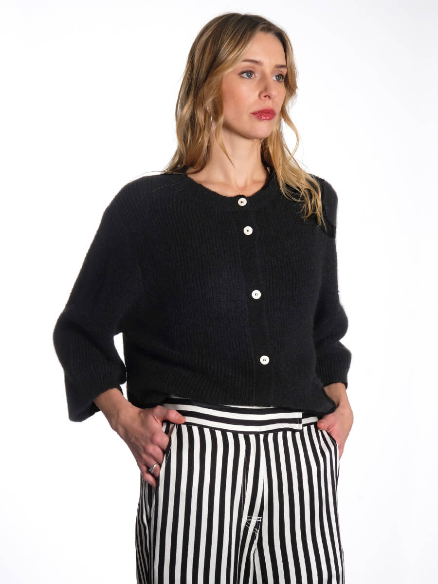 Sibbin-Linnebjerg-Summer-Cardigan-Black