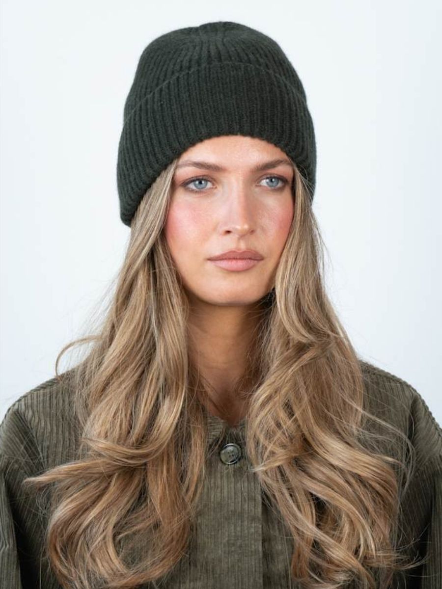 Sui Ava - Cashmere Beanie - Army