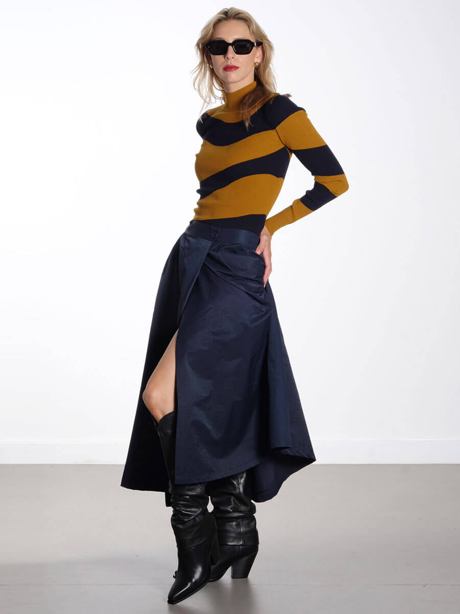 essentiel antwerp Goose Knit Sweater Brown & Black Object Dina Skirt