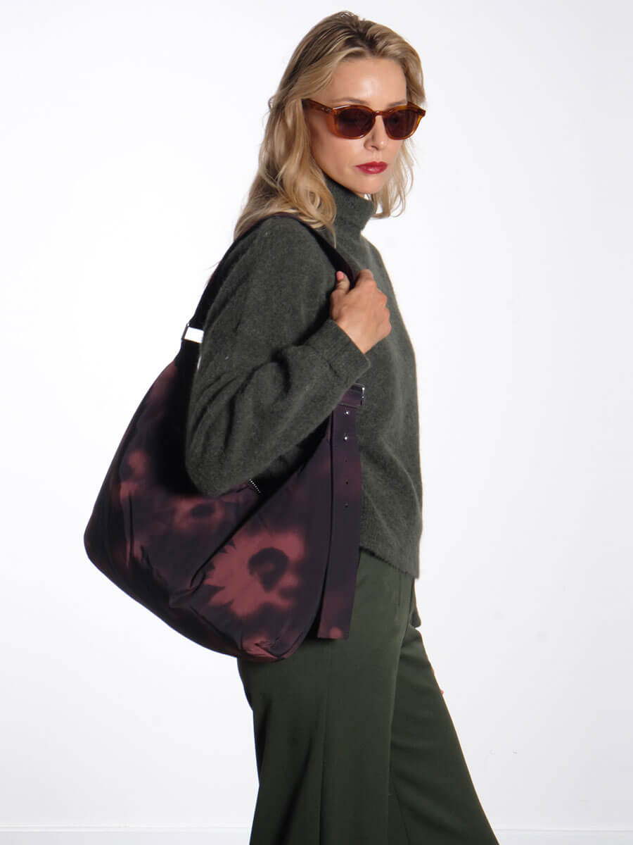 samsoe-samsoe-Nola-T-N-Jumper-Forest-Night-object-lisa-trousers-duffel-bag