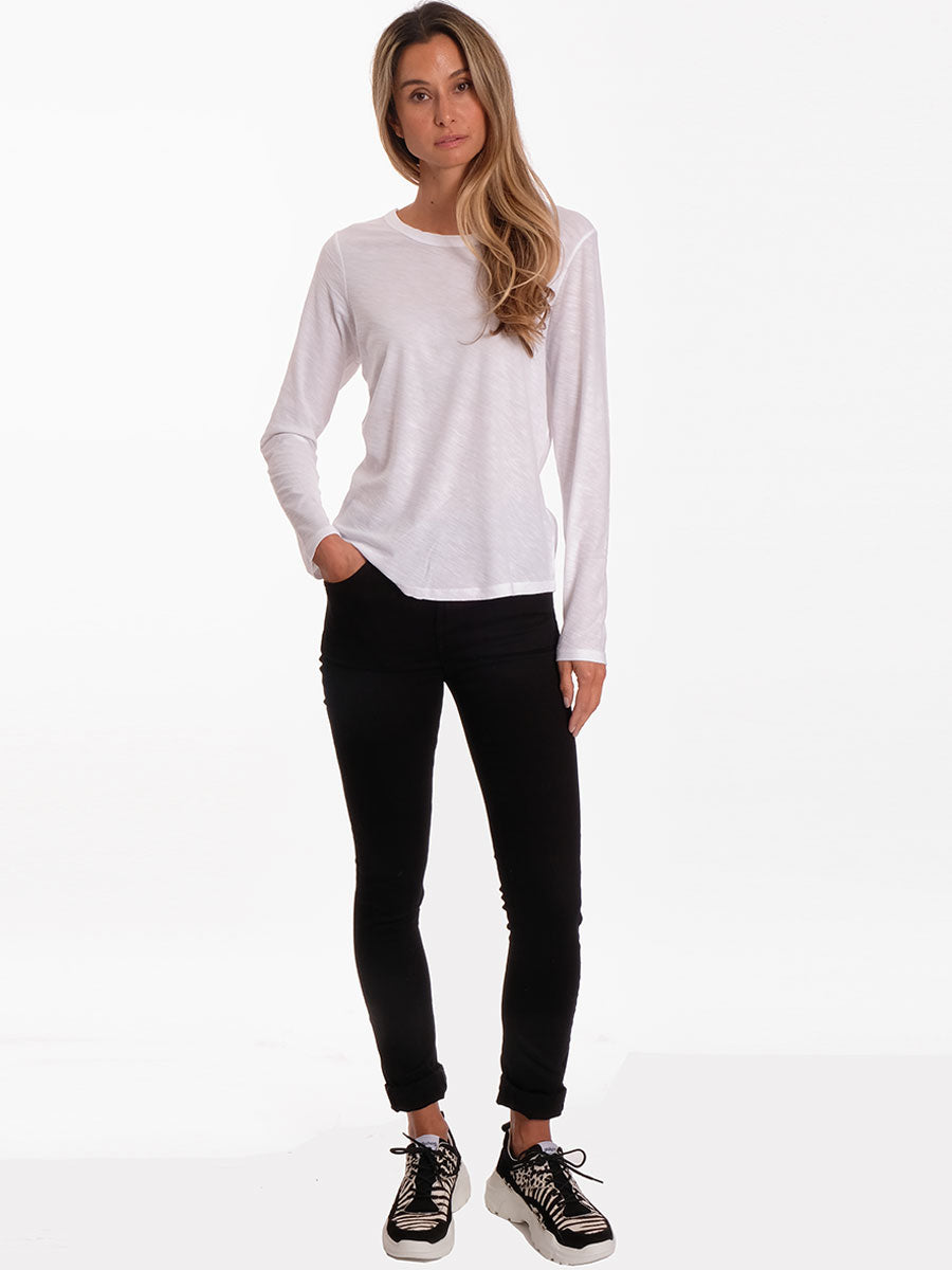 Levete Room Any3 Long Sleeve Crew Neck T - White