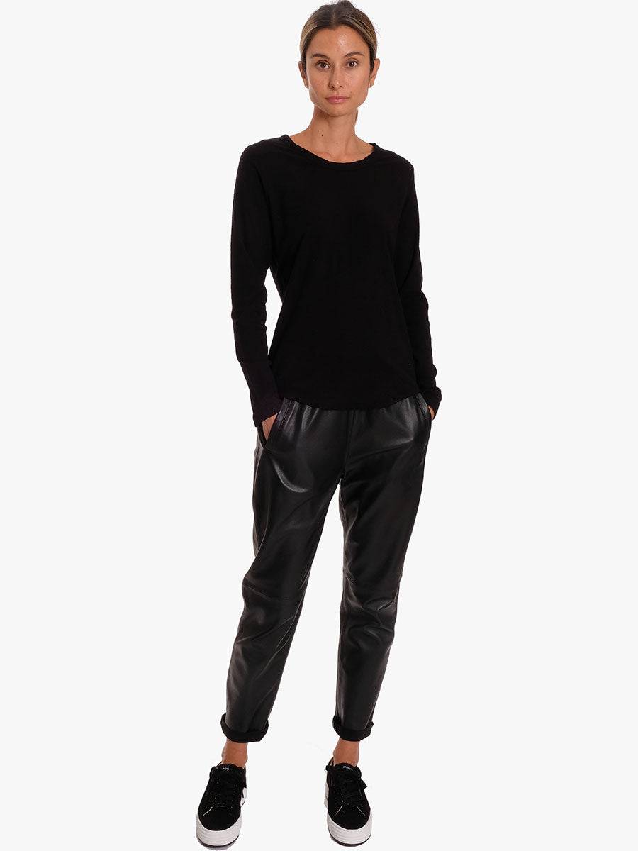 Levete Room Any3 Long Sleeve Crew Neck T - Black