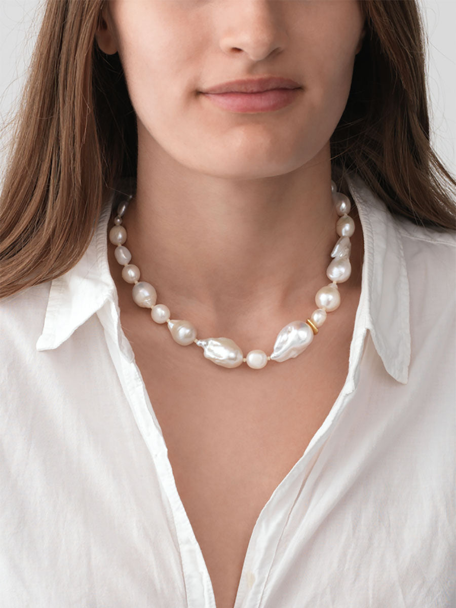 Anni Lu - Jet-Set Pearl Necklace 
